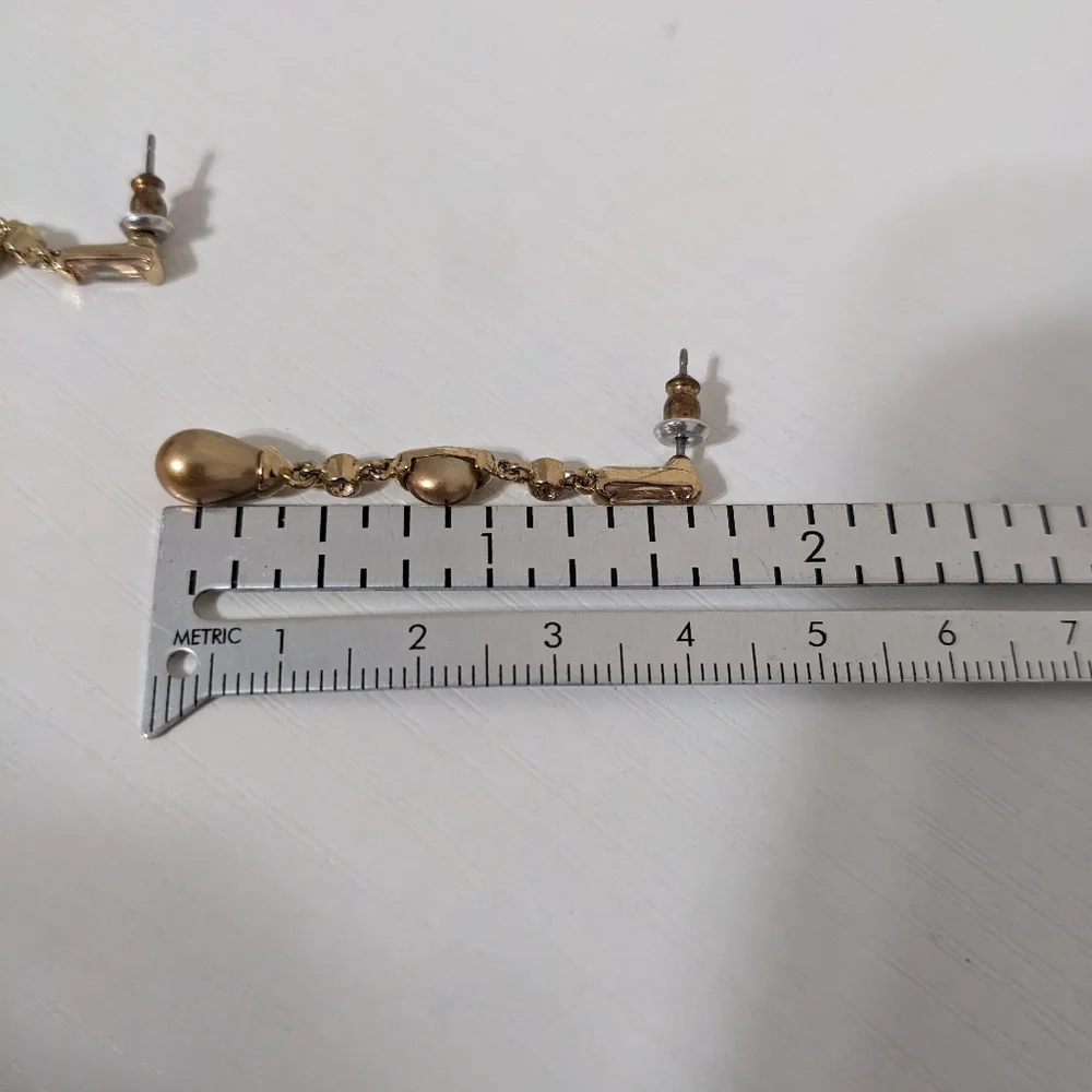 Vintage Monet Gold-tone Cabachon Rhinestone Bracelet & Pierced Earrings Set - Picture 3 of 6